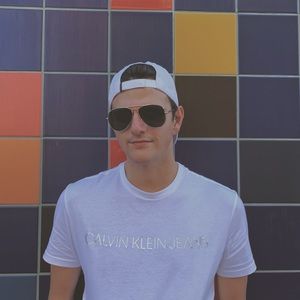 Meet your Posher, Bobby